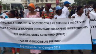 Abari mu myiyerekano yo kwiyamiriza ivyegeranyo vya Onu barahakana ko ata genocide iriko iraba mu Burundi