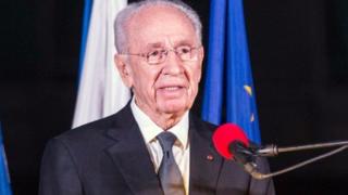 Shimon Peres yagiye arashingwa amabanga ahambaye ku ntwaro nka zose muri Israel