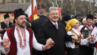 Порошенко танцює в Одесі