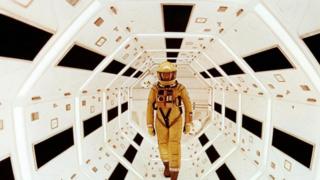 مشهد من فيلم "2001: ملحمة الفضاء"