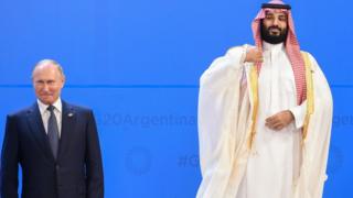 بن سلمان في قمة الـ 20 : "هاي فايف"مع بوتين وابتسامة لترامب و "نظرة" لأردوغان