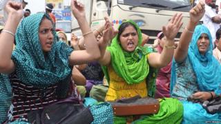 TEACHERS PROTEST