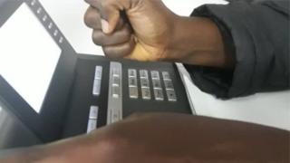 Aworan apoti ẹrọ ibanisọrọ kan