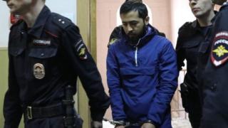 Акрам Азимов сотто өзүнүн бул терактка катыштыгы жок экенин айтып, айыптоолорду четке каккан.