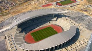 Olimpiyat Stadı'nı yenilemeyi vaat ediyor