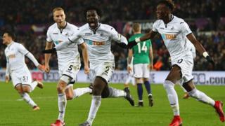 Umunezero wari wose Wilfried Bony ahaye Swansea intsinzi ya mbere kuva mu kwezi kw'icumi