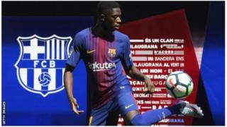 Ousmane Dembele yerekanywe ku kibuga Nou Camp cya Barcelona kuri uyu wa mbere
