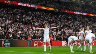 Ellen-White-scores-at-Wembley