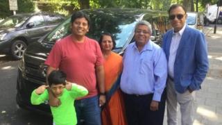 માથુર પરિવાર