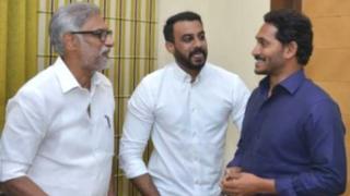 జగన్తో దగ్గుబాటి వెంకటేశ్వరరావు, హితేశ్ చెంచురామ్