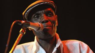 Oliver Mtukudzi