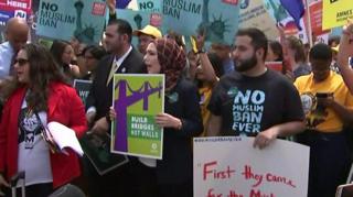 People demonstrating in the US