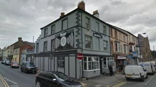 Bar Bow