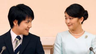 Kei Komuro y la princesa Mako