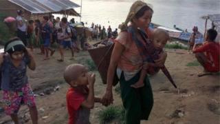 မြန်မာစစ်တပ်က ဂရုမစိုက်ဘူး၊ အောက်ခြေမှာလေ၊ လူ့အခွင့်အရေးကော်မရှင်က မြန်မာပြည်ကို ဘာပဲပြောပြော သူတို့လုပ်ချင်တာလုပ်နေတာပဲလေ၊ အဲဒီတော့ နိုင်ငံတကာက ဘယ်လောက်ဖိအားပေးပေး လူ့အခွင့်အရေးချိုးဖောက်မှုတွေက အခုလည်း အကြီးအကျယ် ဖြစ်နေတာပဲ
