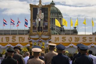 พระที่นั่งอนันตสมาคม