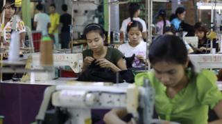 အီးယူရဲ့ စီးပွားရေးအထူးအခွင့်အရေးကြောင့် အထည်ချုပ်လုပ်ငန်းမှာ အလုပ်သမားသိန်းနဲ့ချီ အလုပ်ပေးထားနိုင်