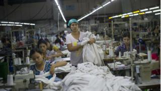 အထည်ချုပ် လုပ်ငန်းခွင်တခု