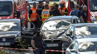 Остановленный автомобиль BMW