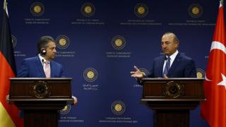 Sigmar Gabriel ve Mevlüt Çavuşoğlu