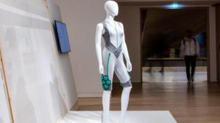 Roupa em exposição
