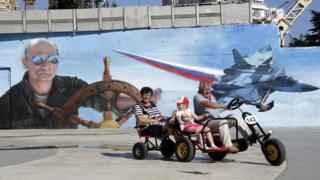 Графіті з Путіним у Криму