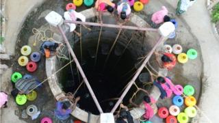 अधिकाऱ्यांनी पाण्याचे इतर स्रोत शोधायला सुरुवात करण्यात केलेली आहे.