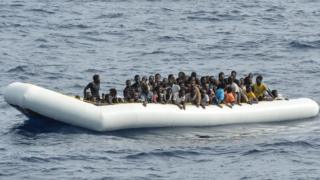 A migrant boat off Libya, 5 Nov 16