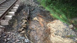 Landslip near Baildon