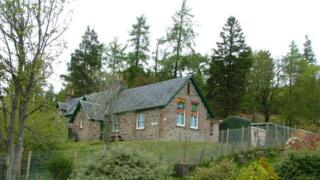 Bun-sgoil Strath Chonain