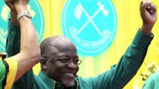 Perezida John Magufuli wa Tanzaniy