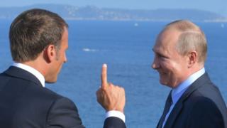 Эмманужль Макрон и Владимир Путин