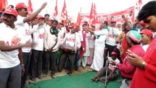 किसान मुक्ति मार्च, किसान मार्च, रामलीला मैदान