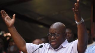 Nana Akufo-Addo yakeje uwamubanjirije ku kuntu yemeranye agateka kutsindwa kwiwe