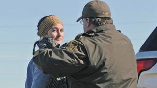 شایلین وودلی هنگام دستگیری