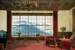 Interior de um dos salões de Berghof