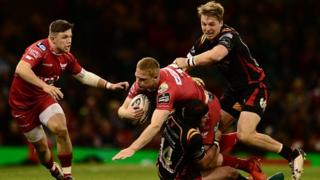 Dreigiau v Scarlets