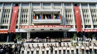 Việt Nam rút quân khỏi Campuchia năm 1989