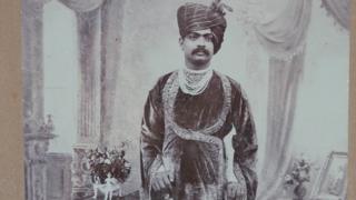 રાજા દરબાર ગોપાળદાસ દેસાઈ