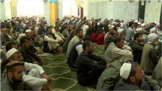د افغانستان د حج او اوقافو وزارت د جوماتونو امامانو ته داسې يو لارښود کتاب چاپ کړی چې د ټول کال د جمعې ورځو د وعظ موضوع پکې ټاکل شوې ده.