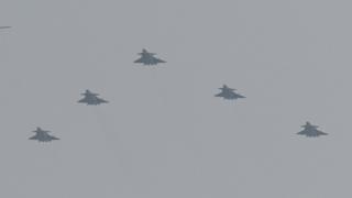 Истребители J-20 на параде в Пекине