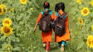 শিশুদের প্রতি নির্যাতনের সংখ্যা হঠাৎ করে বাড়ছে বলে উদ্বেগ প্রকাশ করছে বিভিন্ন মানবাধিকার সংস্থা।