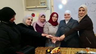 لاجئات يتحدين العقبات