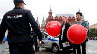 Сторонники Навального в центре Москвы