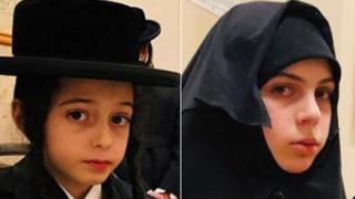 Chaim Teller, de 12 anos, e sua irmã Yante Teller, de 14 anos