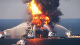 Пожар на буровой платформе Deepwater Horizon