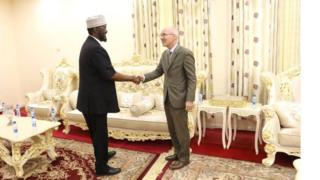 James Swan iyo Axmed Madoobe