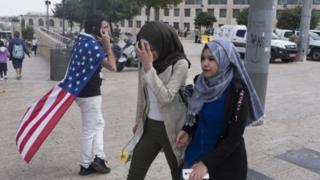 Việc di dời ĐSQ làm phấn khích người Israel nhưng gây giận dữ với người Palestine
