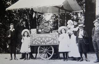 Day trippers at Rudyard Lake enjoying ice cream, 1905