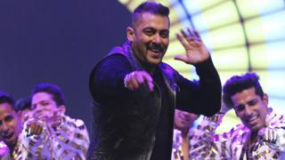 सलमान ख़ान, फिल्म इंडस्ट्री, बॉलीवुड, काले हिरण का शिकार, सलमान को जेल, सलमान ख़ान को जेल
